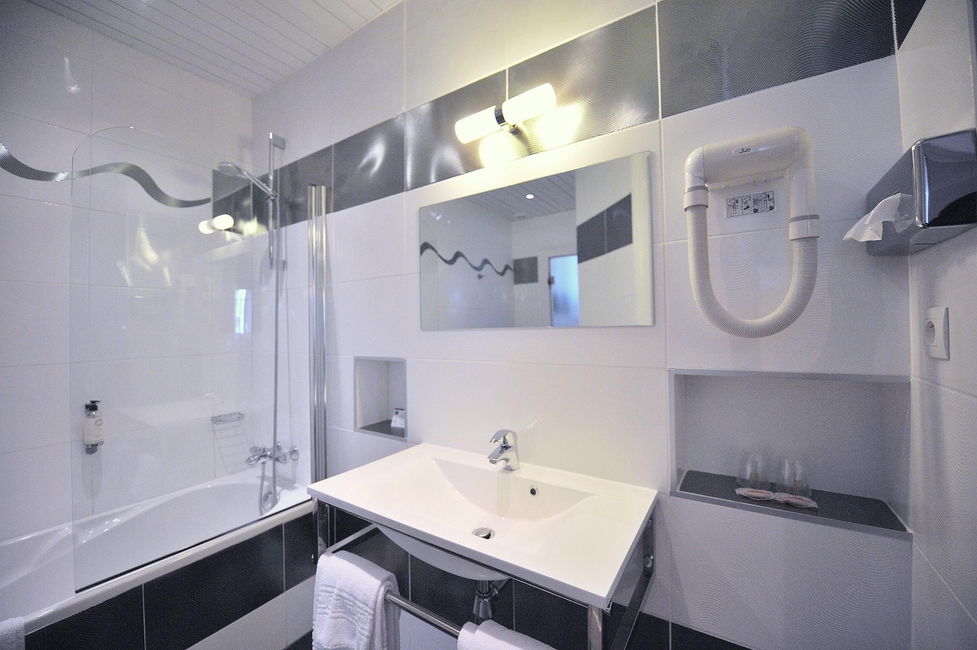 Hotel Continental Pau Centre Zewnętrze zdjęcie